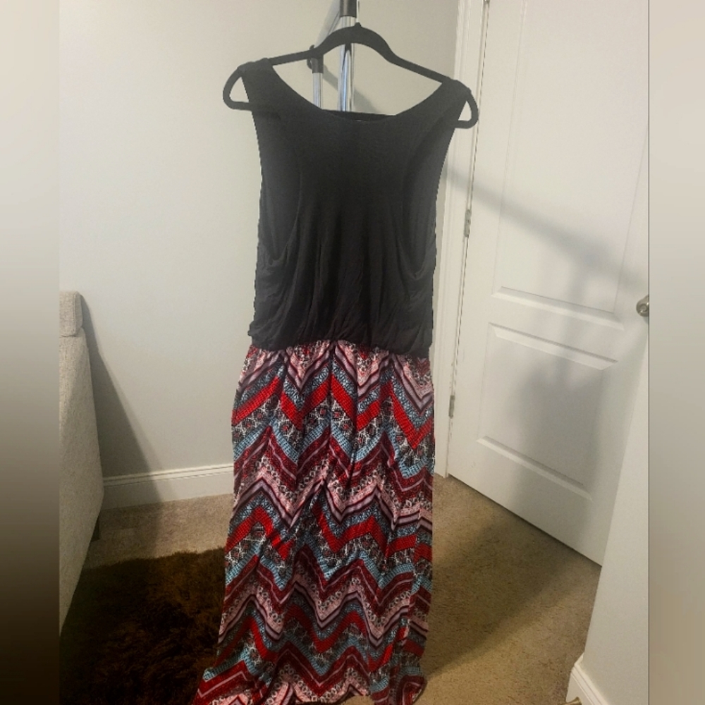 Maxi Dress - Picture 2 of 3
